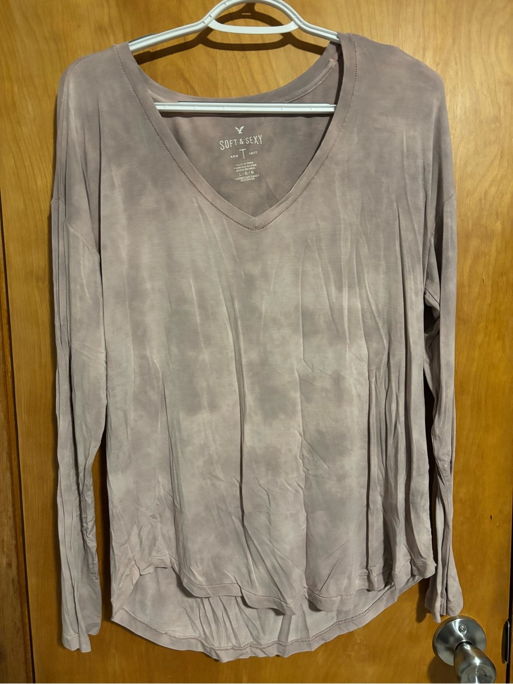 AMERICAN EAGLE Soft & Sexy Long Sleeve V-Neck Top - Mauve
